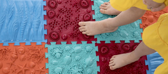 Ortopedický kobereček ORTHOPUZZLE Savana – pro děti od 1 roku