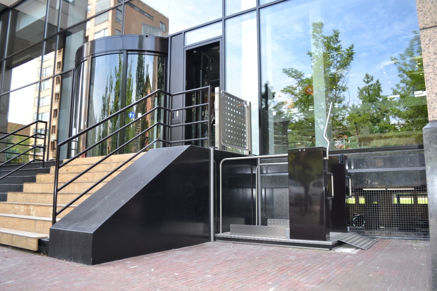 Svislá zvedací plošina MB1100, MB1400 & MB1700