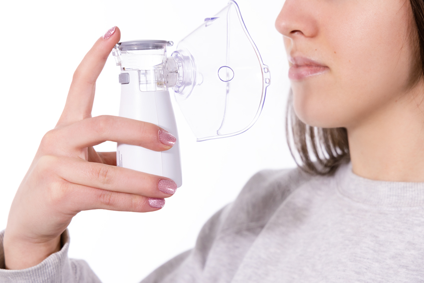 Přenosný USB inhalátor s nebulizační funkcí
