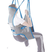 Zvedací závěs s otvorem na toaletu