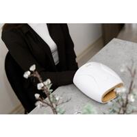 Elektrický masážní přístroj pro terapii rukou