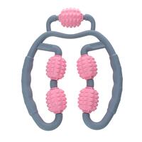 Tělový masážní váleček ve tvaru U