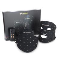 LED maska se světelnou terapií a NIR světlem na obličej a krk