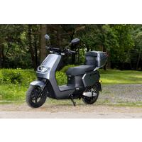 Elektrický skútr UNIZDRAV e-City s dojezdem 60 km