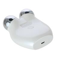 Masážní prístroj na tvář a krk s funkcí EMS