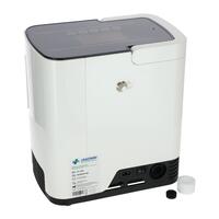 Kyslíkový koncentrátor s hlasovým výstupem UNIZDRAV, 7 l/min, bílý