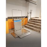 Šikmá schodišťová plošina Masha