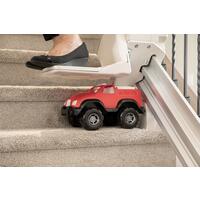 Židlový výtah Elan s rovnou kolejnicí