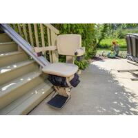 Židlový výtah Elite s rovnou kolejnicí