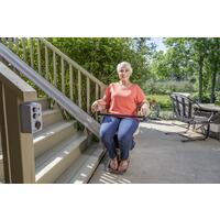 Židlový výtah Elite s rovnou kolejnicí