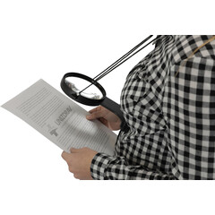 Zvětšovací lupa kolem krku