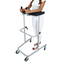 Pojízdné chodítko s podpažní oporou