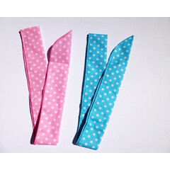 Chladící šátek s tečkovaným vzorem