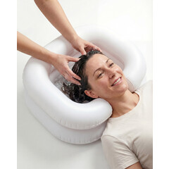 Gumové umyvadlo na vlasy s přenosnou sprchou