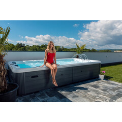 SwimSpa LUX SUNRANS SR853 s protiproudem a technologií Balboa