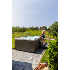 SwimSpa LUX SUNRANS SR853 s protiproudem a technologií Balboa