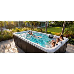 SwimSpa LUX SUNRANS SR853 s protiproudem a technologií Balboa