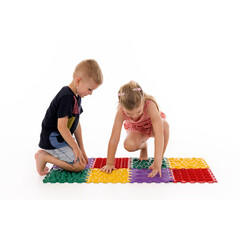 Ortopedický kobereček ORTHOPUZZLE Savana – pro děti od 1 roku