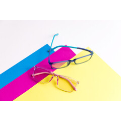 Brýle proti modrému světlu pro děti modré UNIZDRAV + pouzdro, sáček a testovací sada