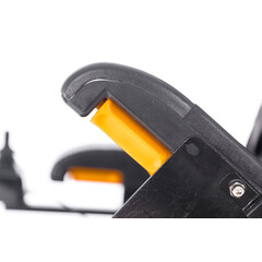 Elektrický invalidní vozík s vertikálním zdvihem