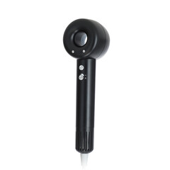 Fén na vlasy s ionizátorem vzduchu