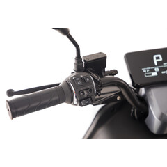 Elektrický skútr UNIZDRAV e-City s dojezdem 120 km