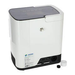 Kyslíkový koncentrátor s hlasovým výstupem UNIZDRAV, 7 l/min, bílý