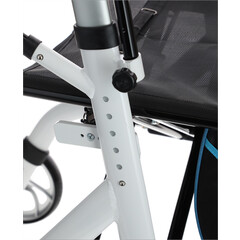 Pojízdné chodítko UNIZDRAV s prodlouženými loketními opěrkami (Výstavní kus)