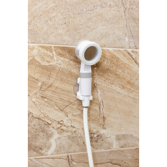 Přenosná sprcha s nabíjecí baterií