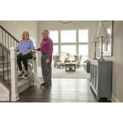 Židlový výtah Elan s rovnou kolejnicí