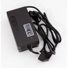 Elektrický skútr ZTECH ZT-19L se střechou