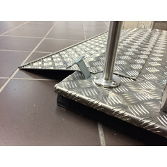 Svislá zvedací plošina MB 750