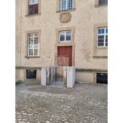 Svislá zvedací plošina MB Quattro