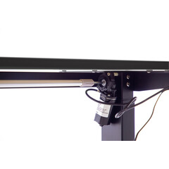 Výškově nastavitelný stůl UNIZDRAV 160x110 cm, černý – levý roh