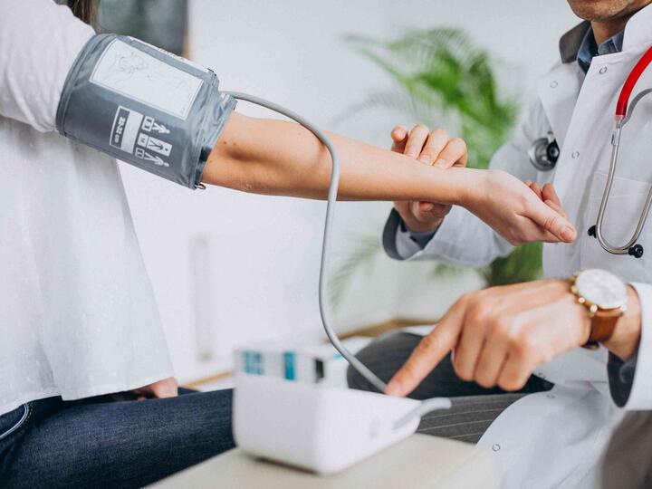 Jak vybrat tlakoměr