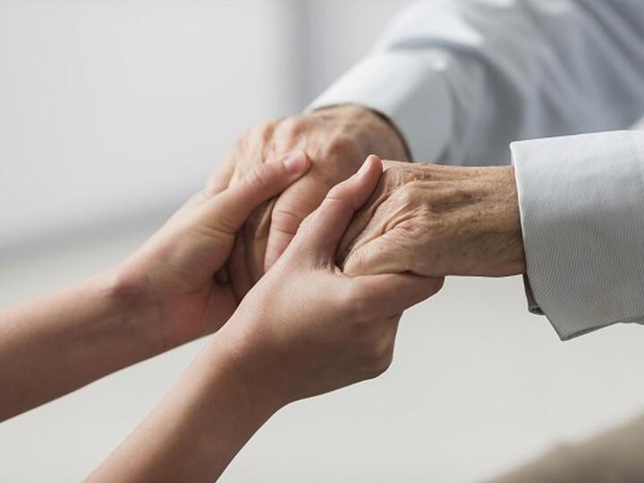 Jak na studené nohy a ruce u seniorů