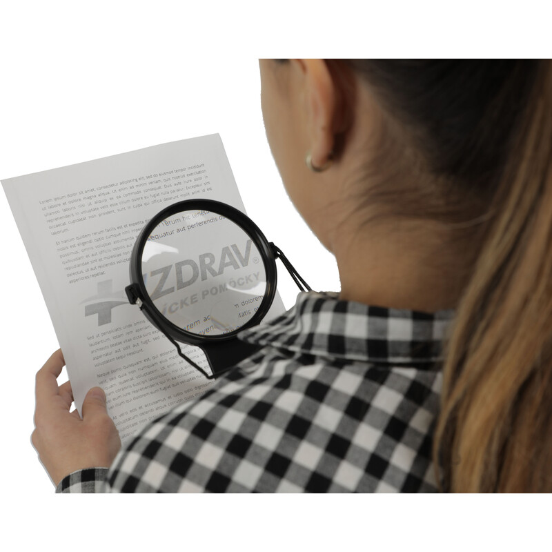 Zvětšovací lupa kolem krku