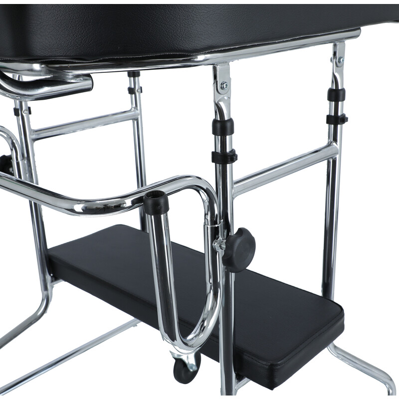 Pojízdné chodítko s opěrnou plochou a sedadlem