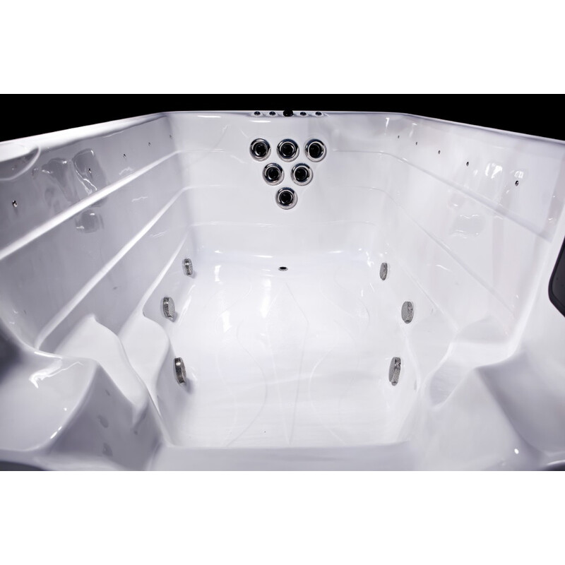 SwimSpa LUX SUNRANS SR853 s protiproudem a technologií Balboa