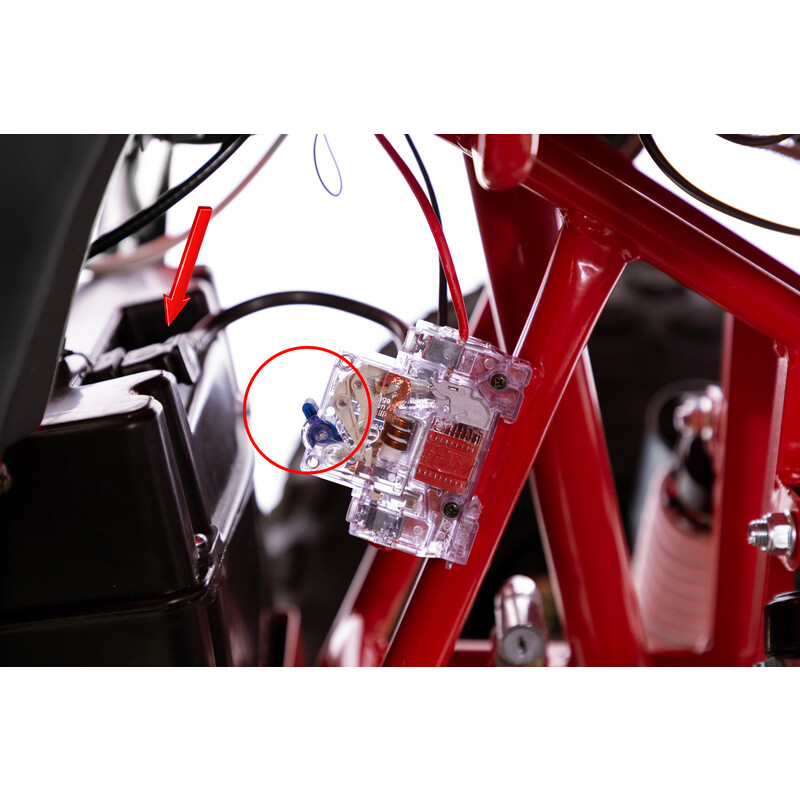 Čtyřkolka elektrická UNIZDRAV XTrail  (ATV), červená