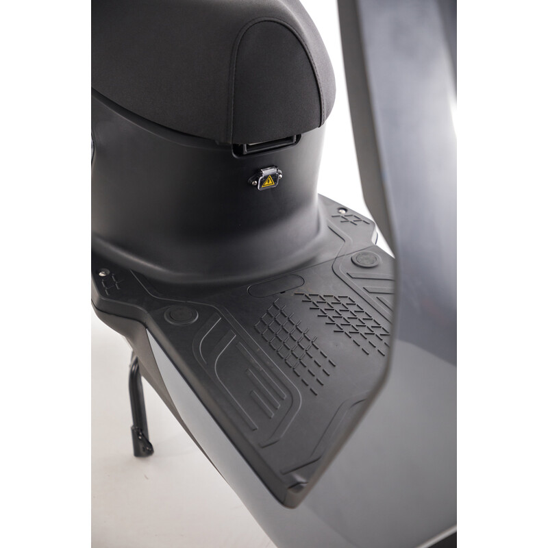 Elektrický skútr UNIZDRAV e-City s dojezdem 60 km