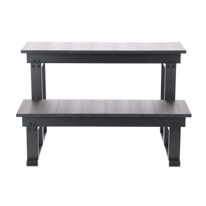 Dvoustupňové schůdky k vířivce