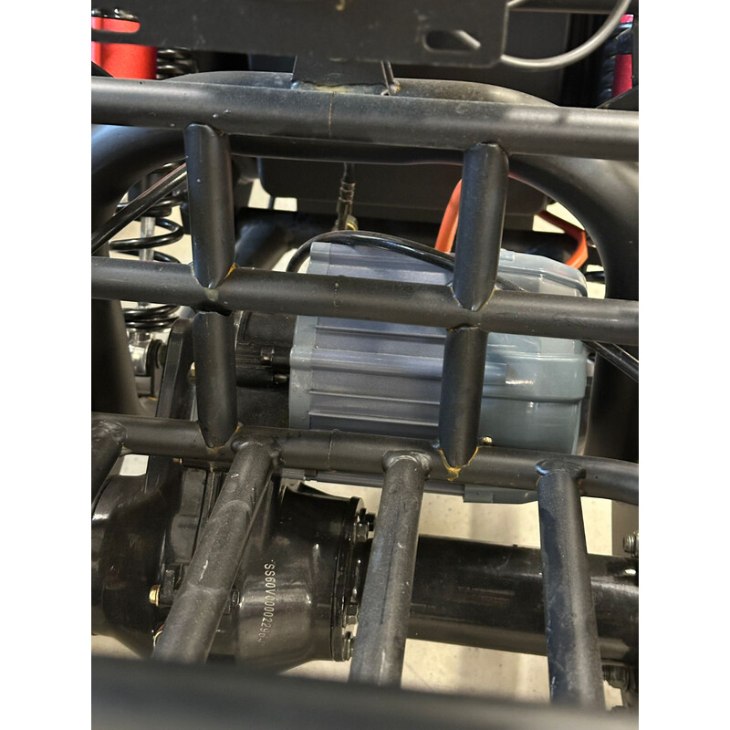 Elektrický CHOPPER UNIZDRAV PRO tříkolový– výkonný 2000 W motor (Používaný kus)