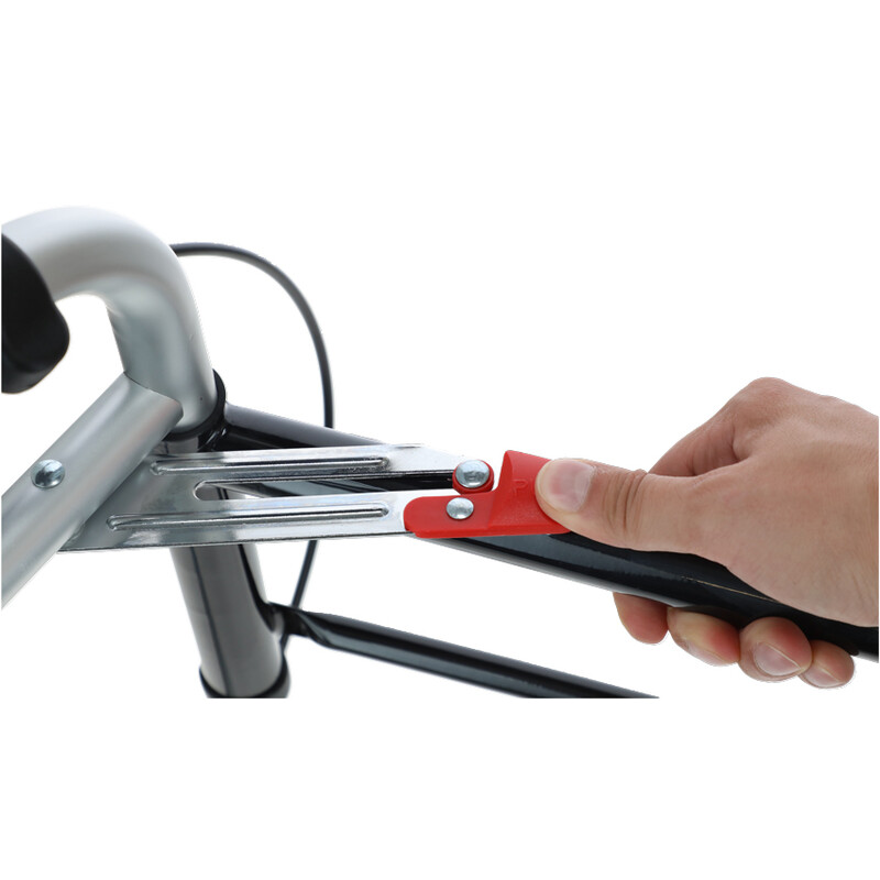 Skládací pojízdné chodítko