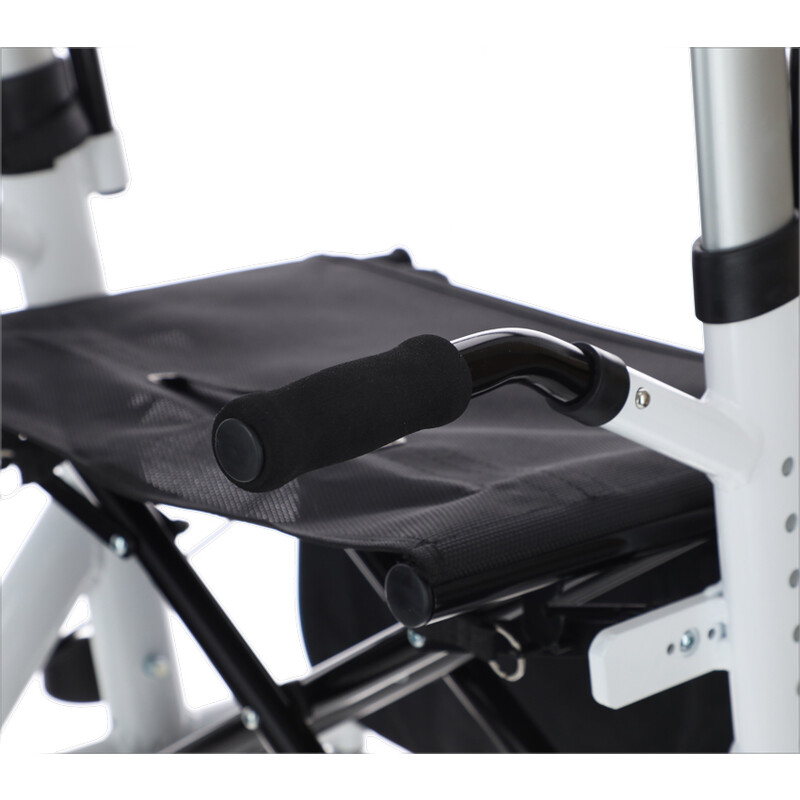 Pojízdné chodítko UNIZDRAV s prodlouženými loketními opěrkami (Výstavní kus)