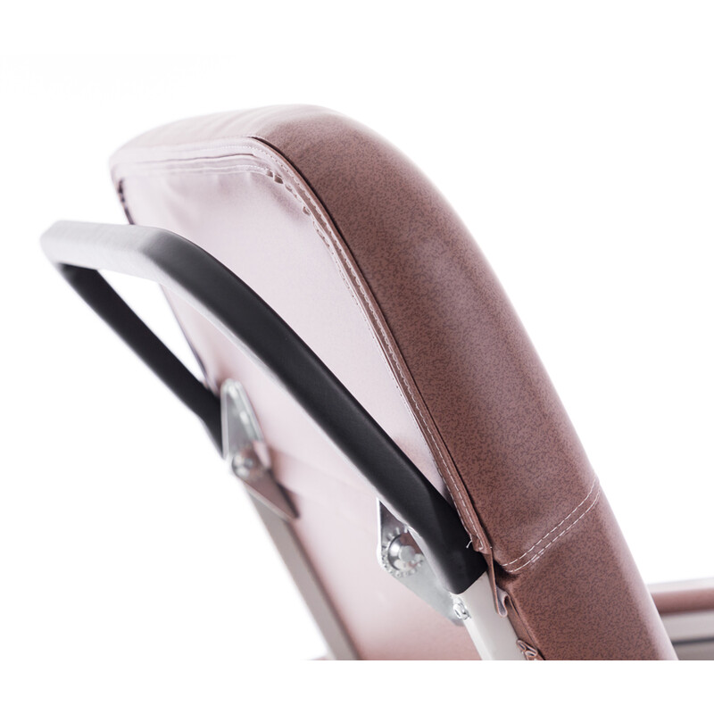 Kardické křeslo, cihlově hnědé