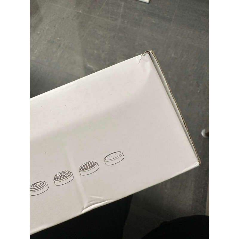 Masážní přístroj 8v1 s LCD displejem (Rozbalený kus)