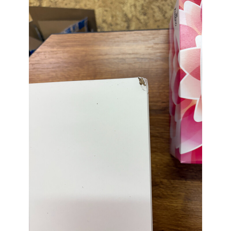 Nástěnná bílá dřevěná lékárnička – BEZ NÁPLNĚ (Používaný kus)