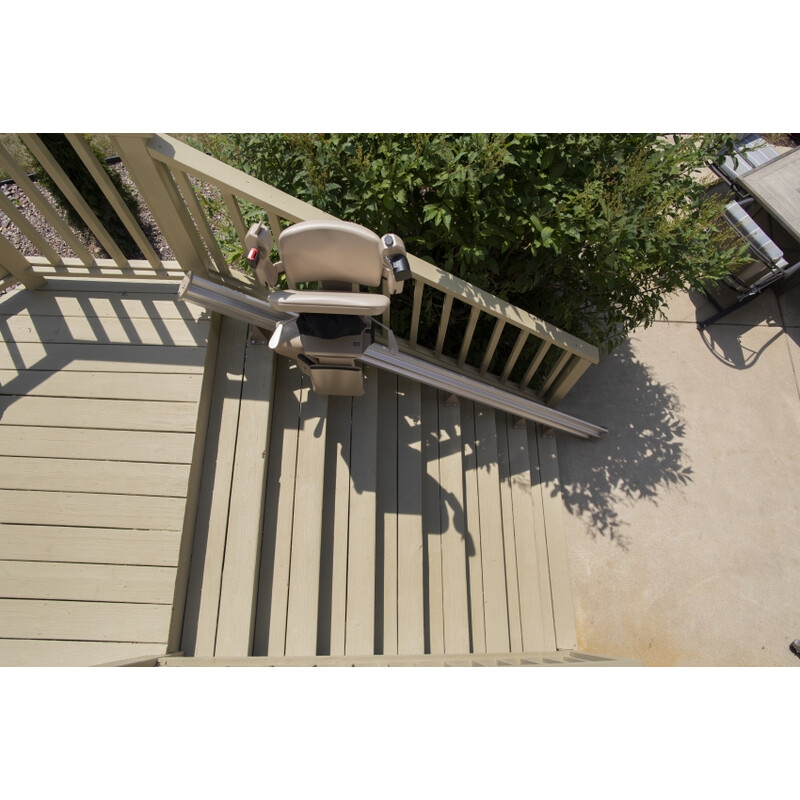 Židlový výtah Elite s rovnou kolejnicí