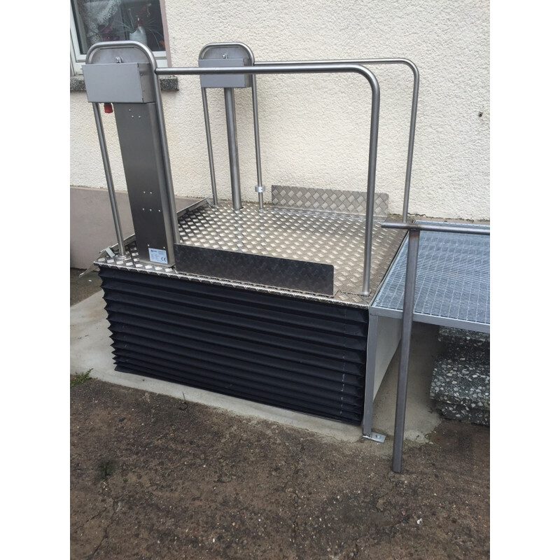 Svislá zvedací plošina MB 750